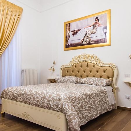 Hotel Palazzo Le Travi à Bari Extérieur photo