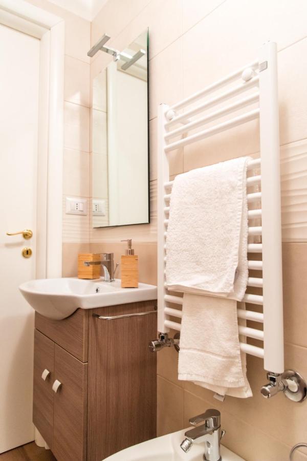 Hotel Palazzo Le Travi à Bari Extérieur photo