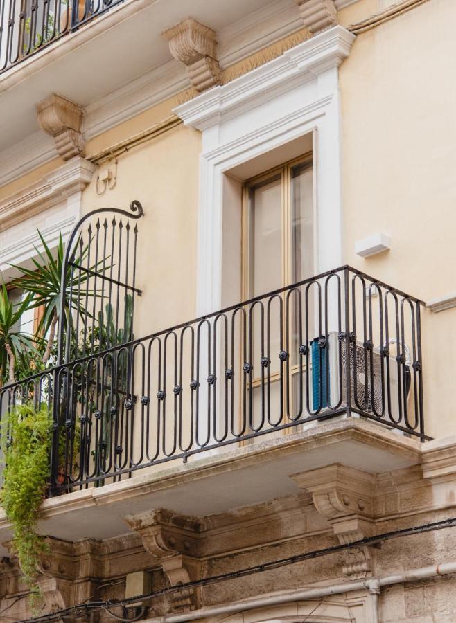 Hotel Palazzo Le Travi à Bari Extérieur photo