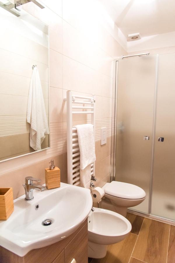 Hotel Palazzo Le Travi à Bari Extérieur photo