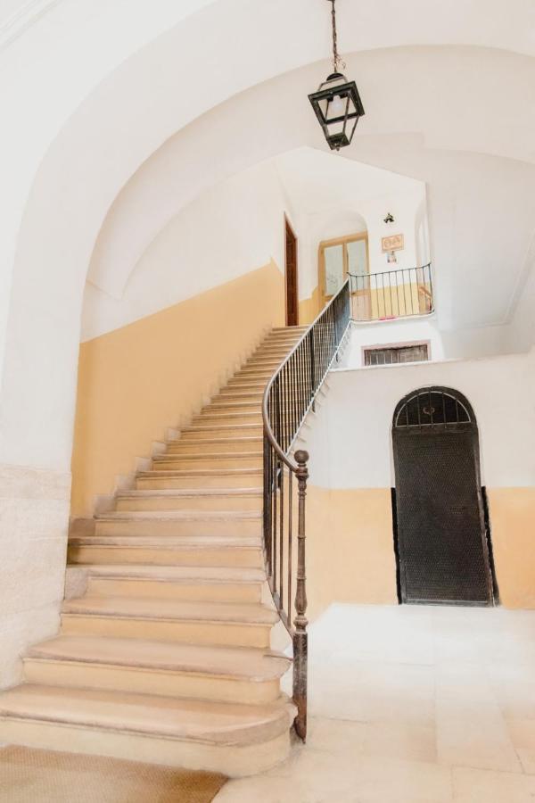 Hotel Palazzo Le Travi à Bari Extérieur photo