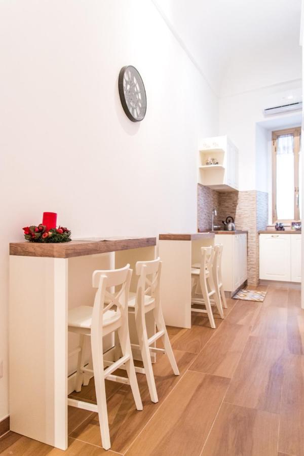 Hotel Palazzo Le Travi à Bari Extérieur photo