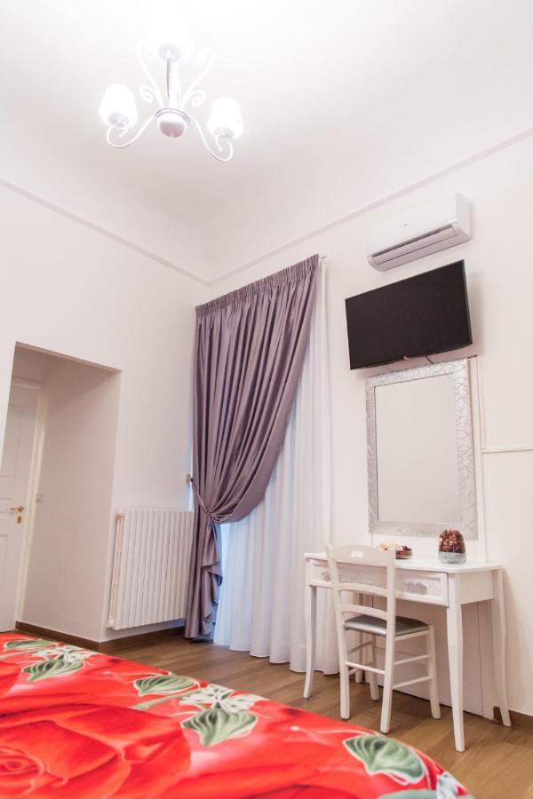 Hotel Palazzo Le Travi à Bari Extérieur photo