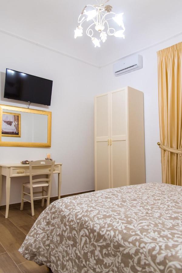 Hotel Palazzo Le Travi à Bari Extérieur photo