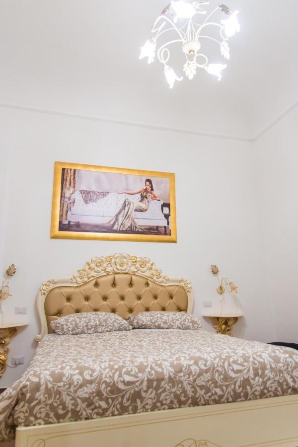 Hotel Palazzo Le Travi à Bari Extérieur photo