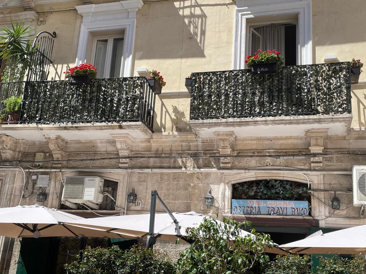 Hotel Palazzo Le Travi à Bari Extérieur photo